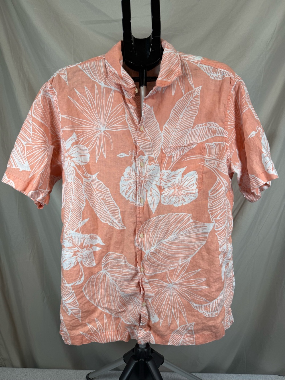 Men’s Caribbean Linen Short Sleeve Button-Up Shirt - Coral Tropical Print